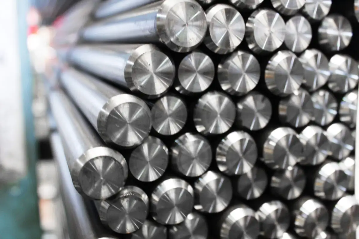 Titan Tròn Đặc Phi (17 x 500)mm